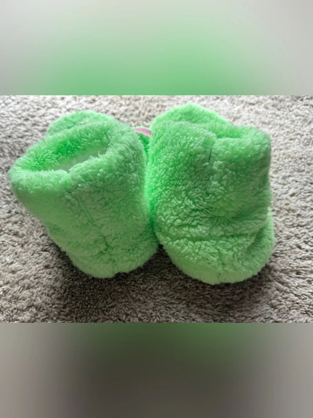 Grogu Baby Yoda Plush Slipper Socks Green Fuzzy Cozy House Shoes Kids Size L/XL